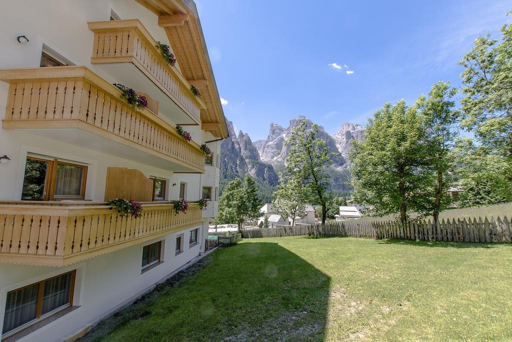 Aparthotel Garni La Dorada à Calfosch Extérieur photo