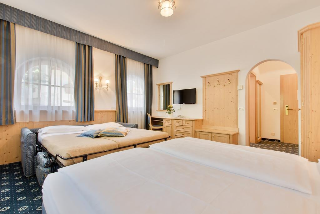 Aparthotel Garni La Dorada à Calfosch Extérieur photo