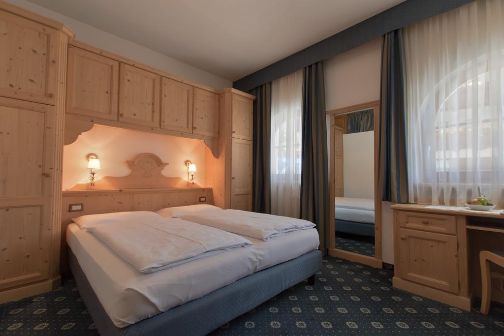 Aparthotel Garni La Dorada à Calfosch Extérieur photo