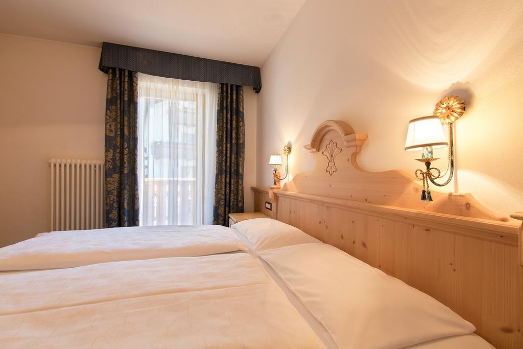 Aparthotel Garni La Dorada à Calfosch Extérieur photo